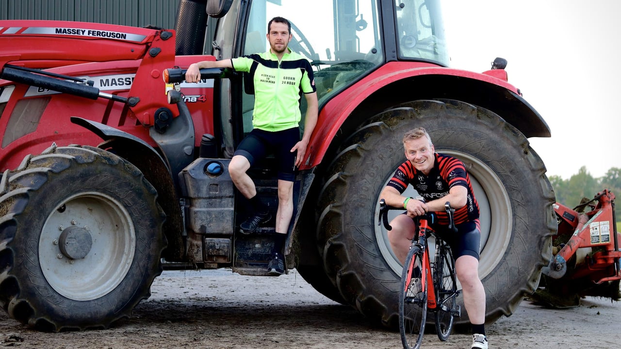 Macra president, John Keane with Alan Heaney of Lely Mullingar 