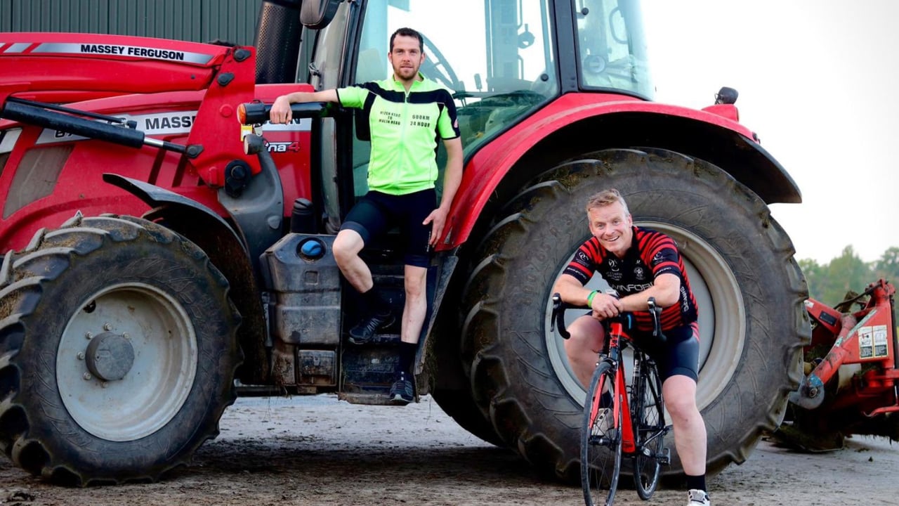 L-R: John Keane, president of Macra na Feirme; and Alan Heaney of EFS