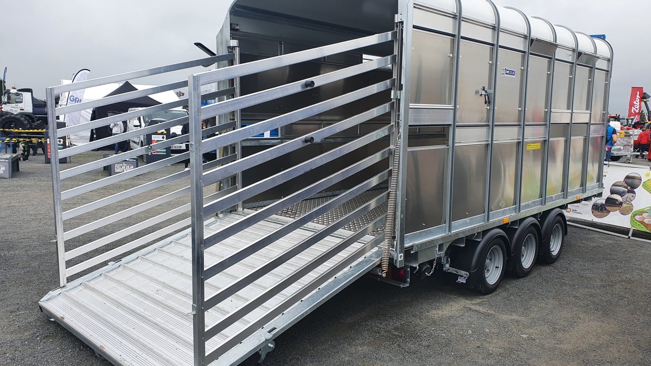 Ireland and UK 'attractive destinations' for stolen trailers - TER