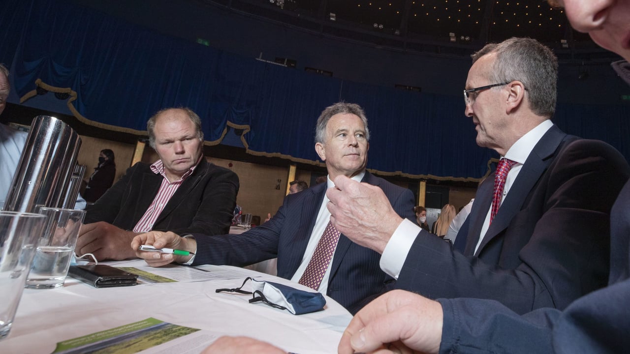 L-R: Henry Burns, IFA; Fianna Fáil TD Seán Fleming; and IFA president Tim Cullinan. Image source: Finbarr O'Rourke