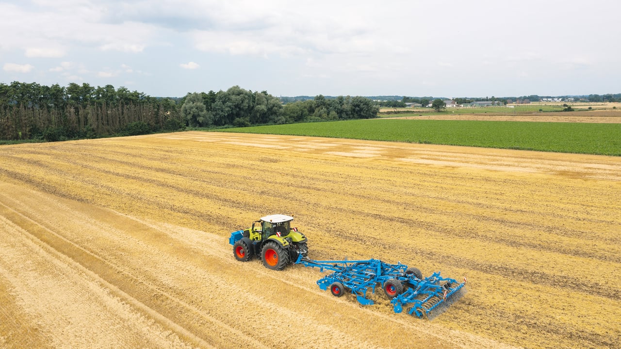 Lemken unveils its new Karat 10 cultivator