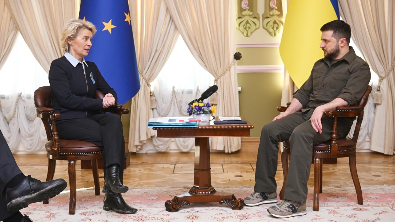 EU Commission president Ursula von der Leyen and Ukrainian president Volodymyr Zelenskyy