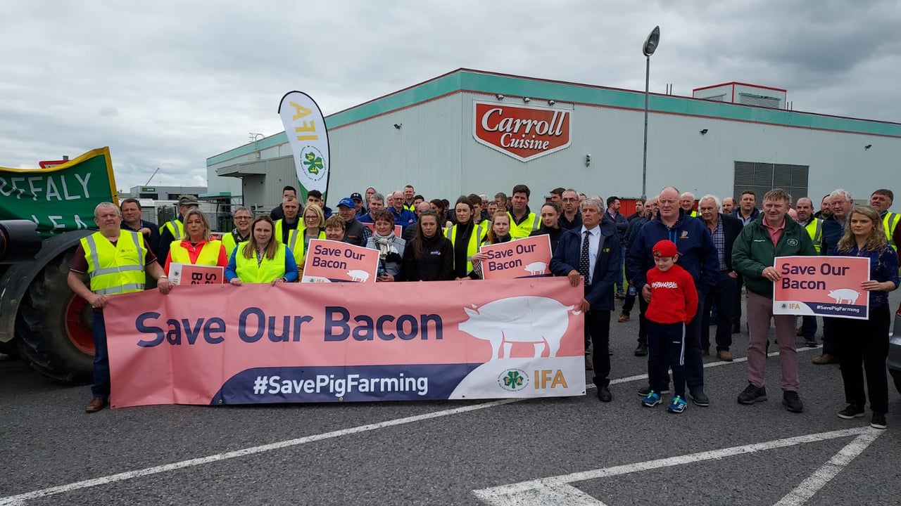 Pig farmers protesting Image Source: IFA Twitter