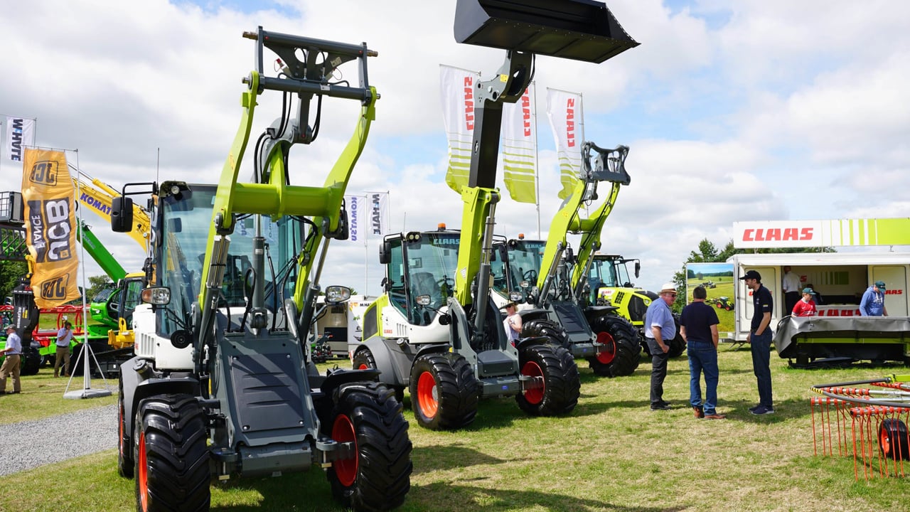 Machinery Focus: Big loaders and novel steering systems at Punchestown