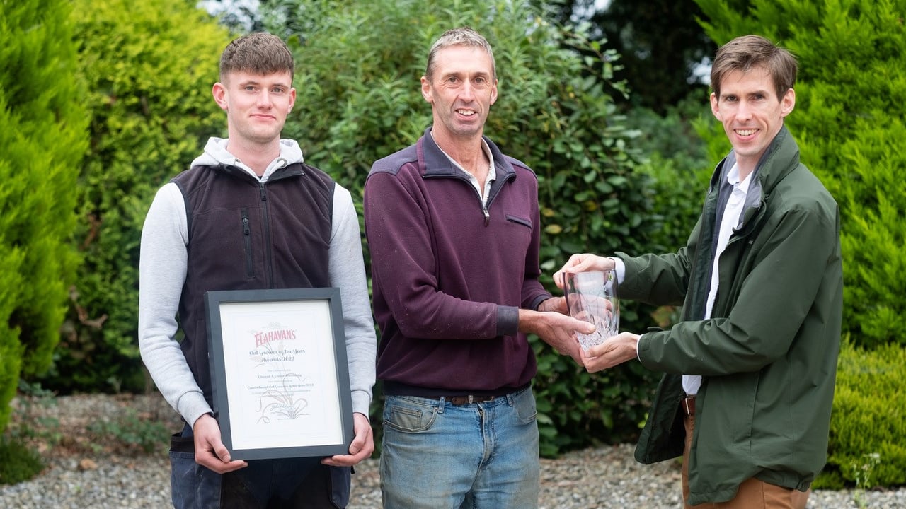 Winners in the  Flahavan's 'Conventional Oats' category were Edward and Eamon Morrissey from Co. Waterford being presented their award by Johnny Flahavan. Image: David Clynch Photography