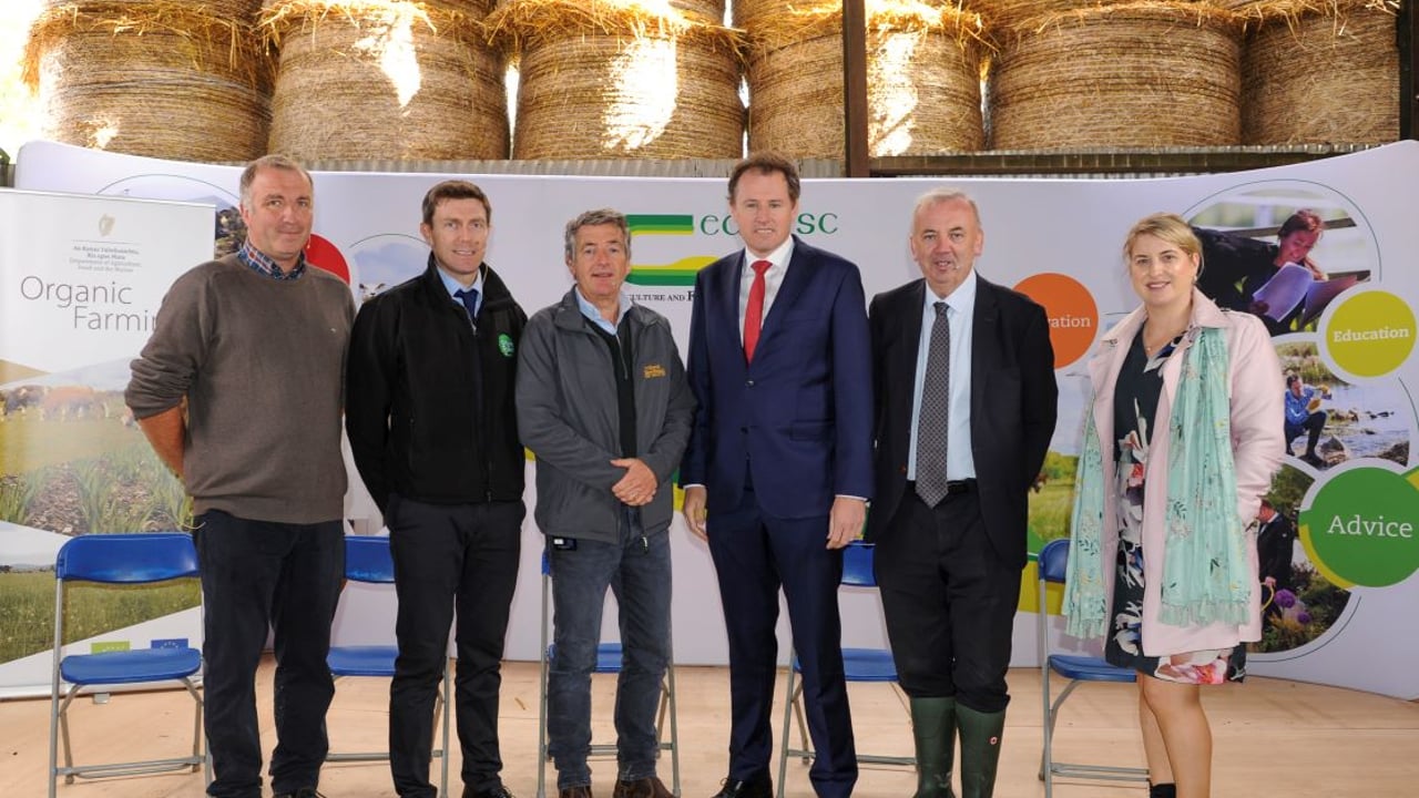 Pictured at the National Organic Beef Open Day (l-r): Jack Nolan, DAFM; Joe Burke, Bord Bia; John Purcell, host farmer; Minister McConalogue; Pat Dillon, Teagasc director of Research; Kathryn Roche, Irish County Meats