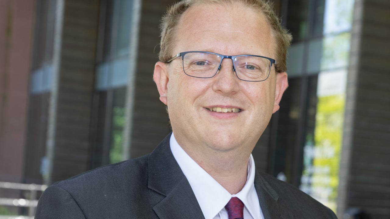 Professor Seamus O'Mahony. Image source Tomas Tyner/UCC