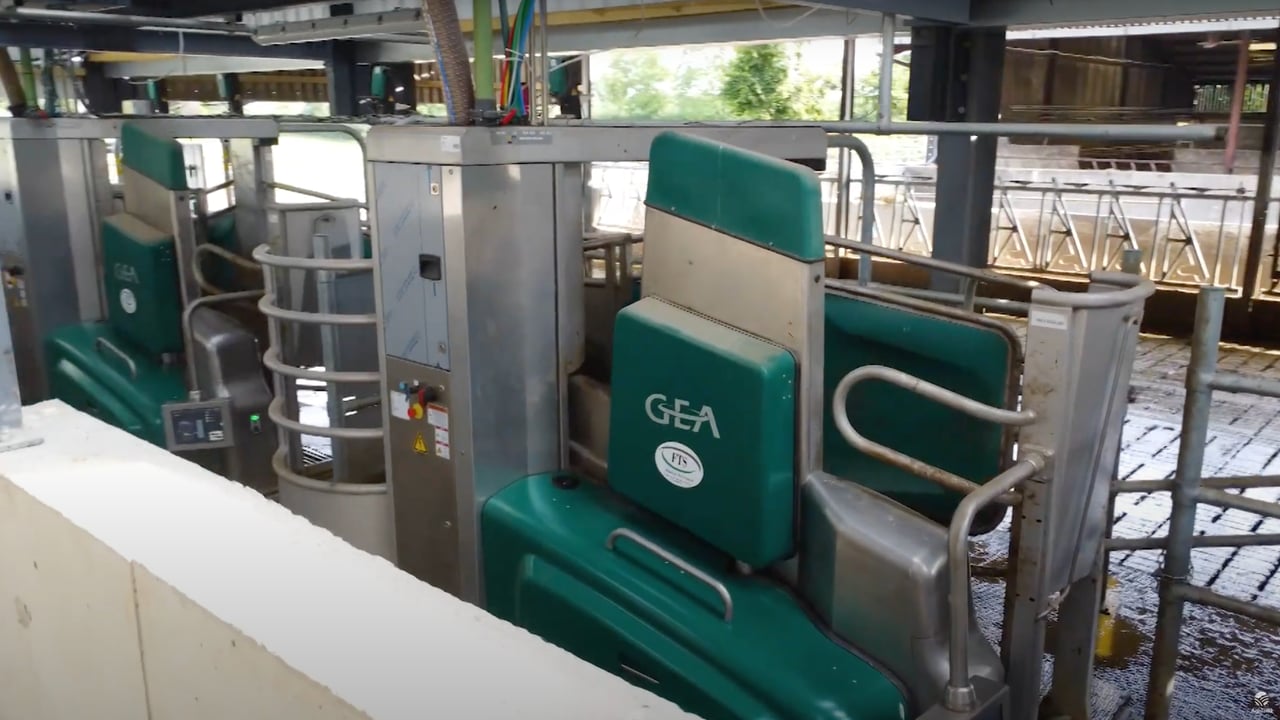 Robotic milking gives Kilkenny farmer ‘relaxed life’