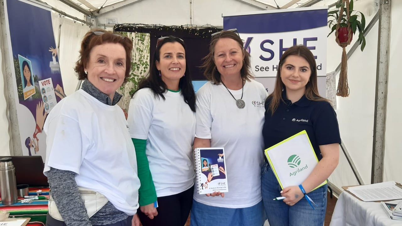 Kathleen O’Meara, North Tipperary County Council and Nenagh Town Council, Mairead O’ Shea and Dr Michelle Maher, with Agriland journalist Megan O’ Brien at the National Ploughing Championships