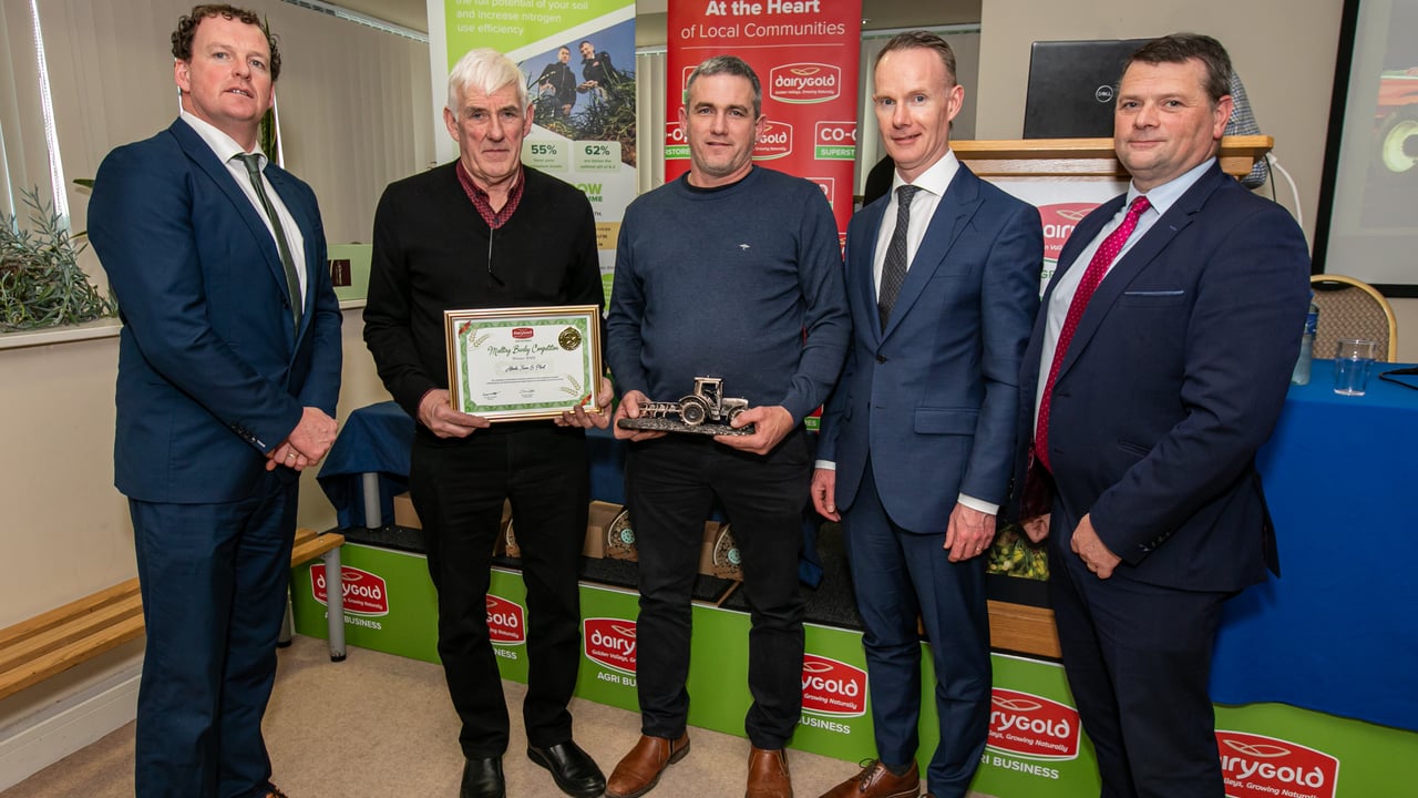 Overall winners Aidan and Jim Deasy from Aherla, Co. Cork receiving their award from the newly appointed Dairygold chair, Sean O’Brien, Dairygold chief executive, Conor Galvin and head of Dairygold Agri Business Liam O’Flaherty