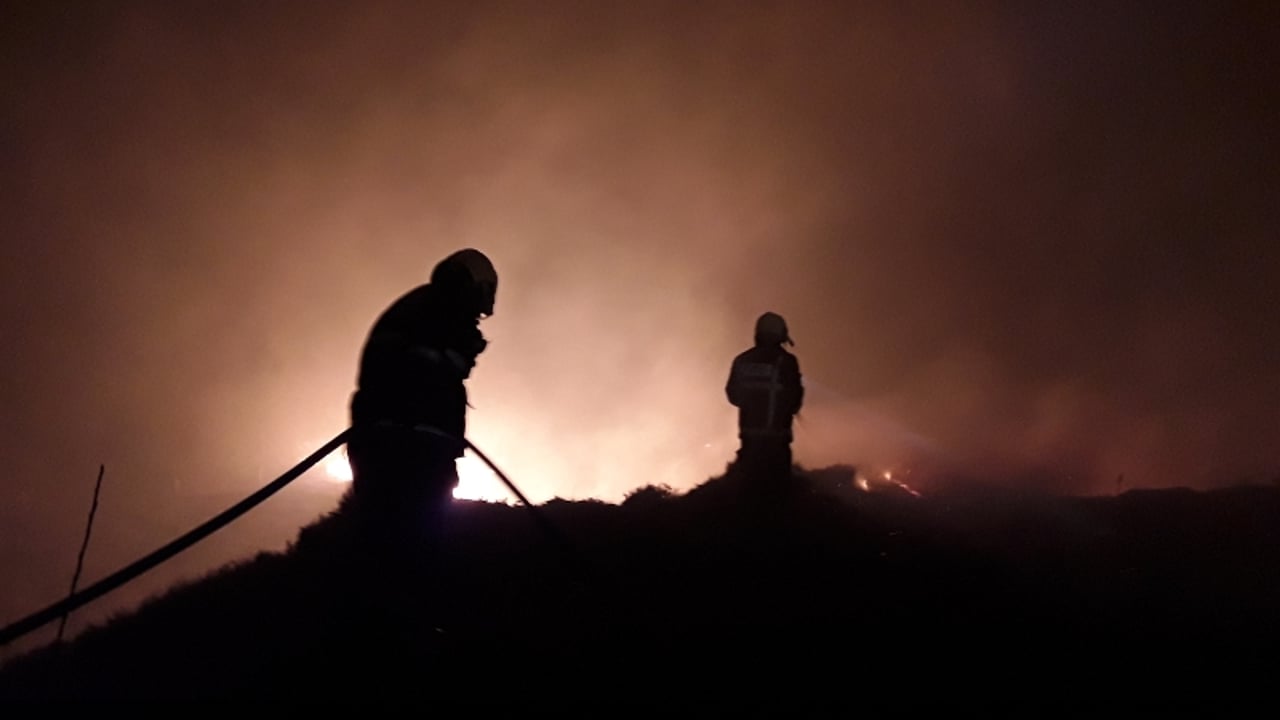 Fire crews on Mount Gabriel in Co. Cork Image: Cork County Council