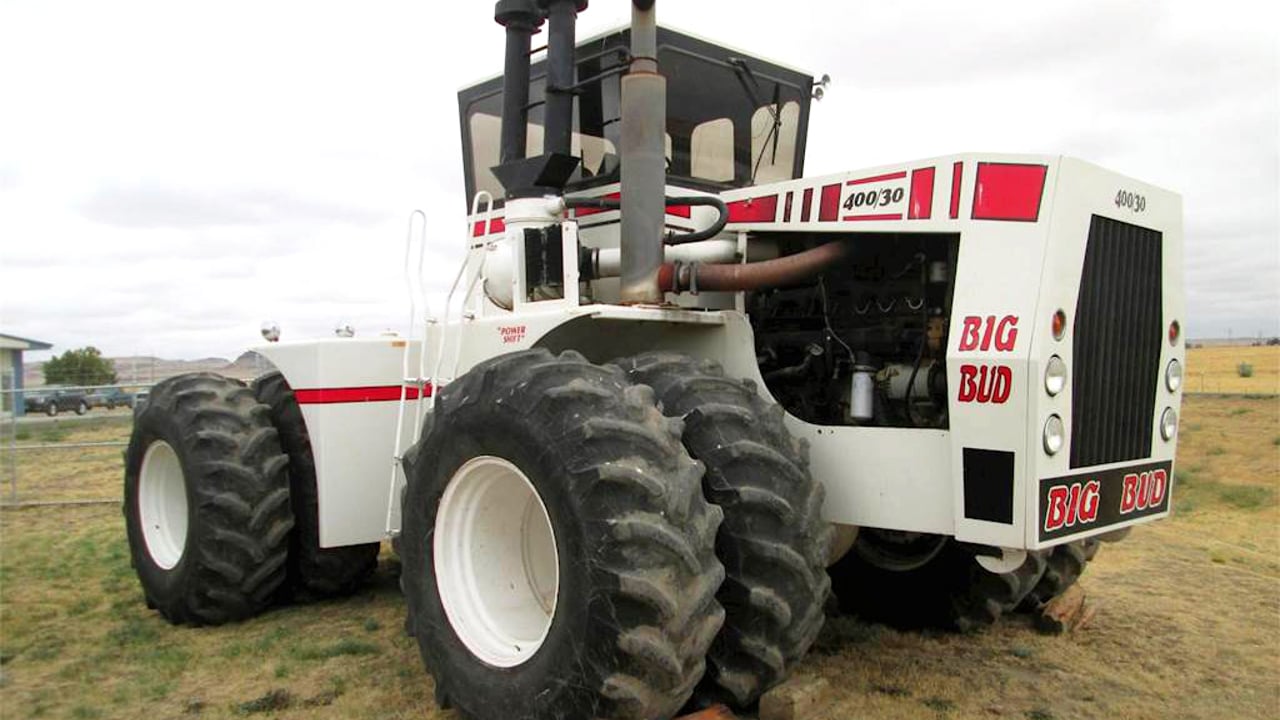 With just 1,400 hours on the clock this 1979 Big Bud is yours for $95,000 (€87,000)