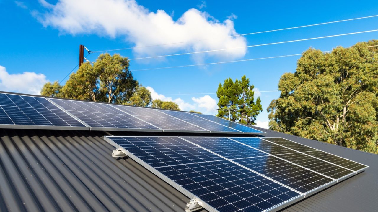 Senator calls for proposals in solar report to be introduced promptly