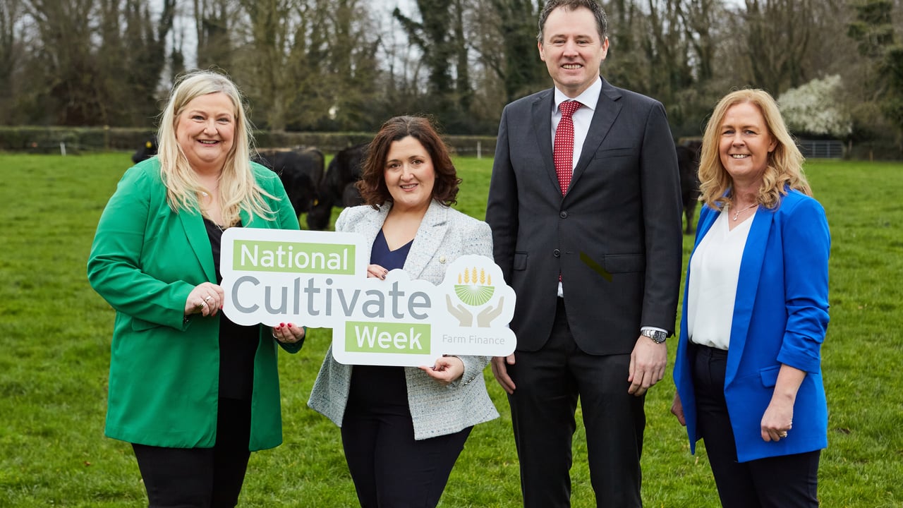 At the official launch of National Cultivate Week 2023 (l-r): Marketing officers from Cultivate Credit Unions, Aine Doyle (Enniscorthy Credit Union), Siobhan Donnelly (Cara Credit Union), and Siobhan Durack (Derg Credit Union) alongside Minister for Agriculture, Food and the Marine, Charlie McConalogue. Image: Therese Aherne 