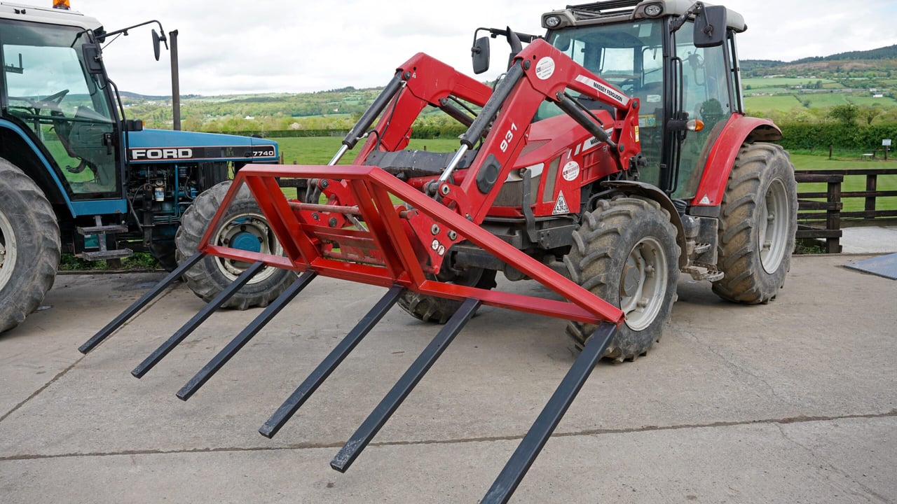 A lettuce box handler fabricated by Evan Carrick of Dublin as part of the Crops and Machinery course