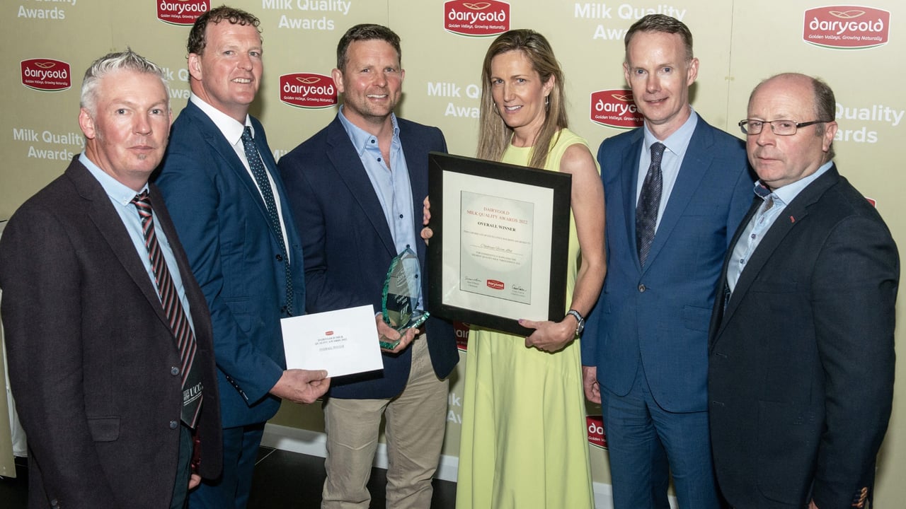 L-R: Dairygold Milk Quality Awards judge Prof. Frank Buckley (University College Cork); Dairygold chairperson Seán O'Brien; overall award winner Denis O'Leary; Ruth O'Leary; Dairygold chief executive Conor Galvin; and awards judge Don Crowley, Teagasc. Image source: O'Gorman Photography