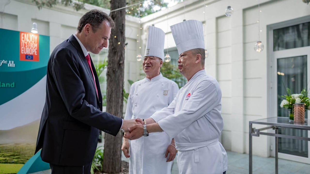 Minister for Agriculture, Food and the Marine Charlie McConalogue meets Chinese chefs at Bord Bia's chef masters' event in Beijing on Monday, May 15