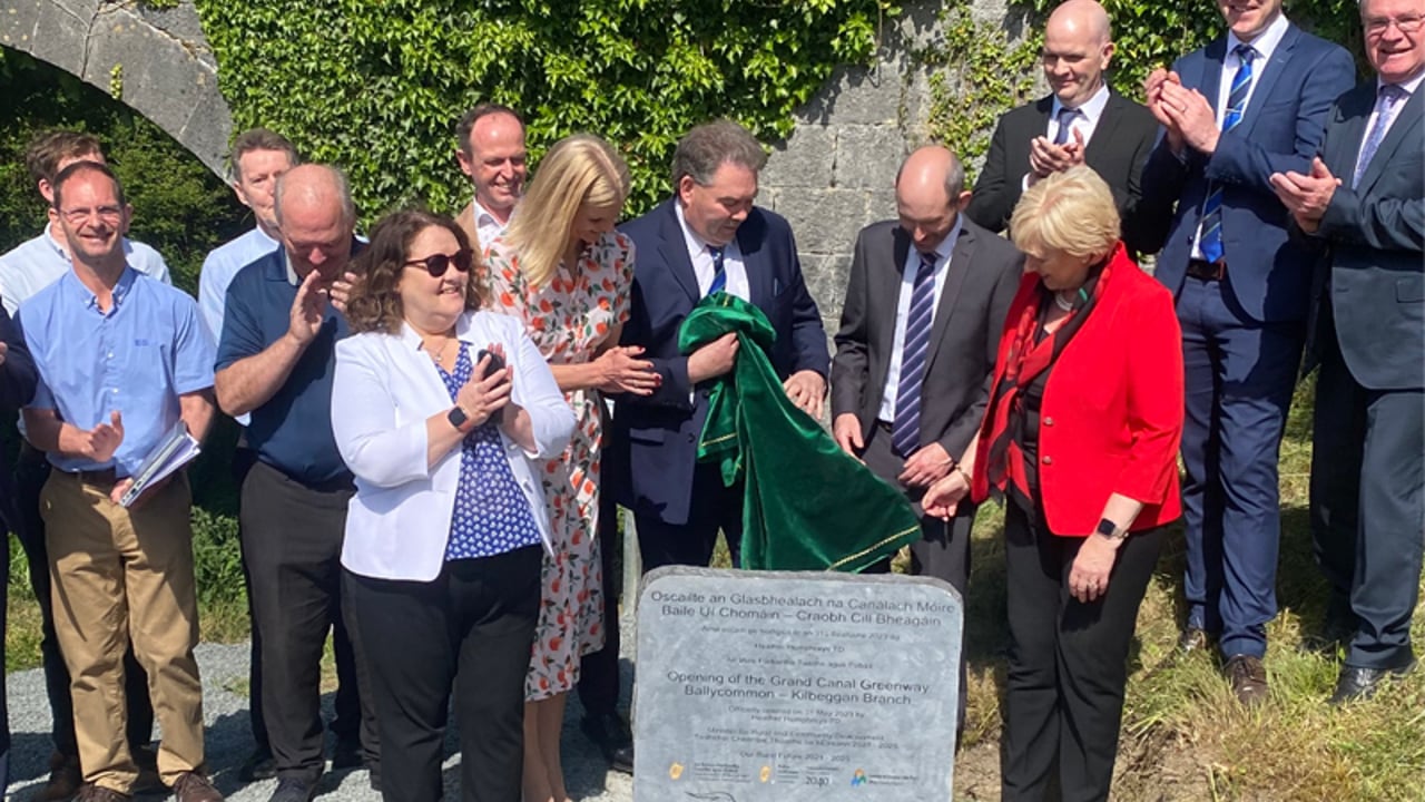 Minister for Rural and Community Development, Heather Humphreys  visiting Clara Bog in Offaly to launch a new partnership with 
Bord na Móna Source: @HHumphreysFG

