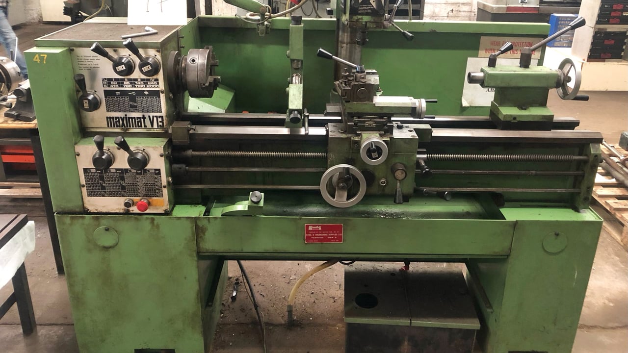 Maximat V13 tool room lathe complete with milling attachment