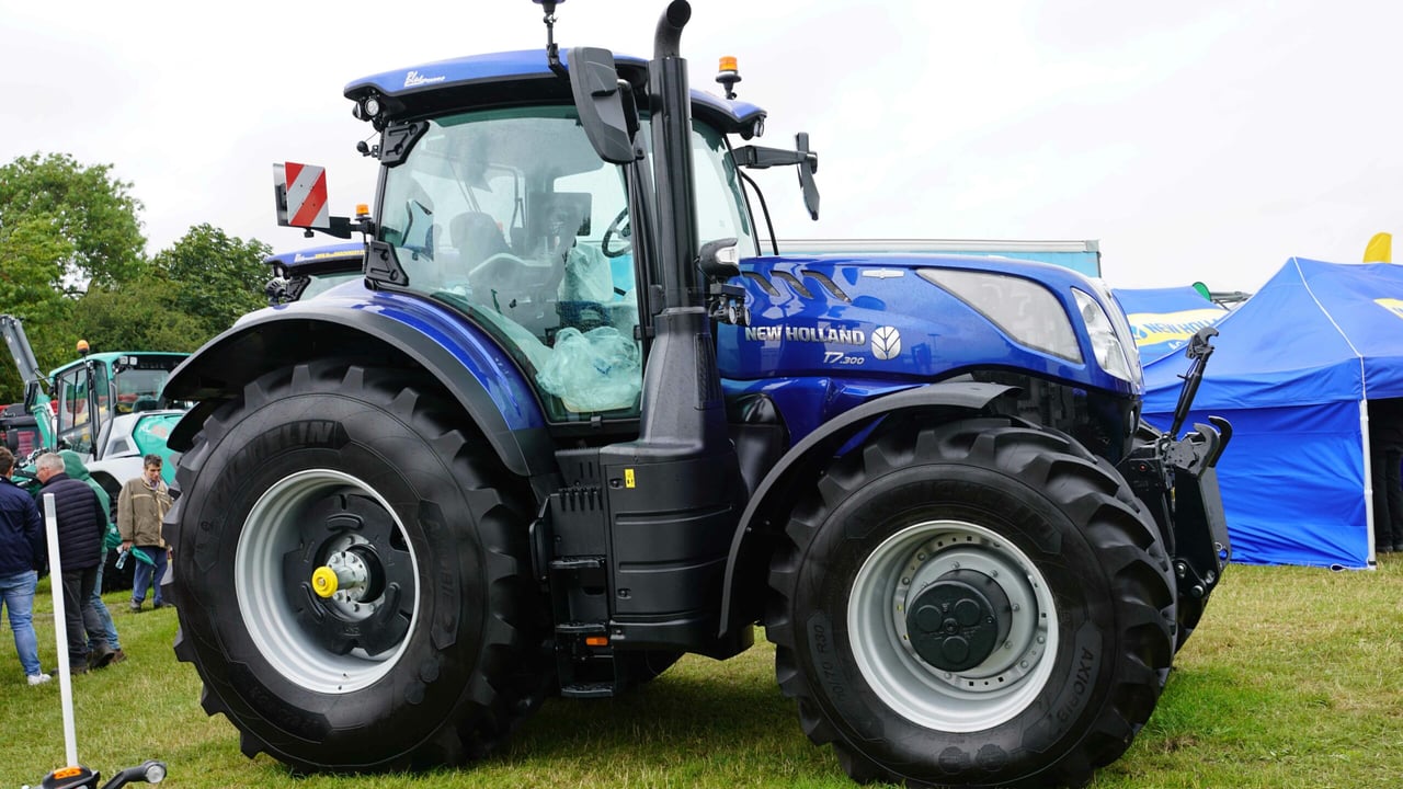 The new New Holland T7.300 seen in Ireland for the first time