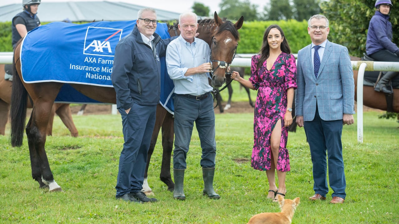 L-R: Christy Doherty, AXA head of agriculture, Willie Mullins, champion national hunt trainer and Pont Aval, Fiona Reilly, agricultural insurance specialist advisor with AXA and Paddy Dunican, managing director of Kilbeggan Races