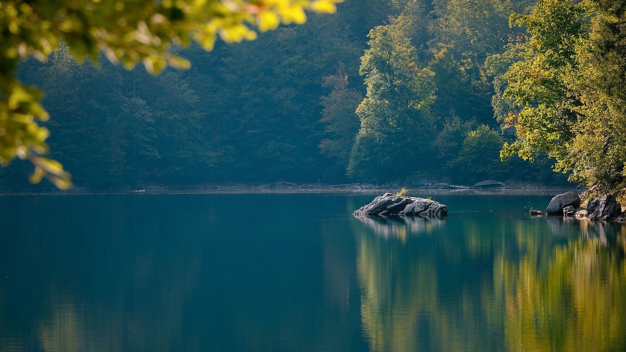 Commission urges increased 'compliance' with EU water laws