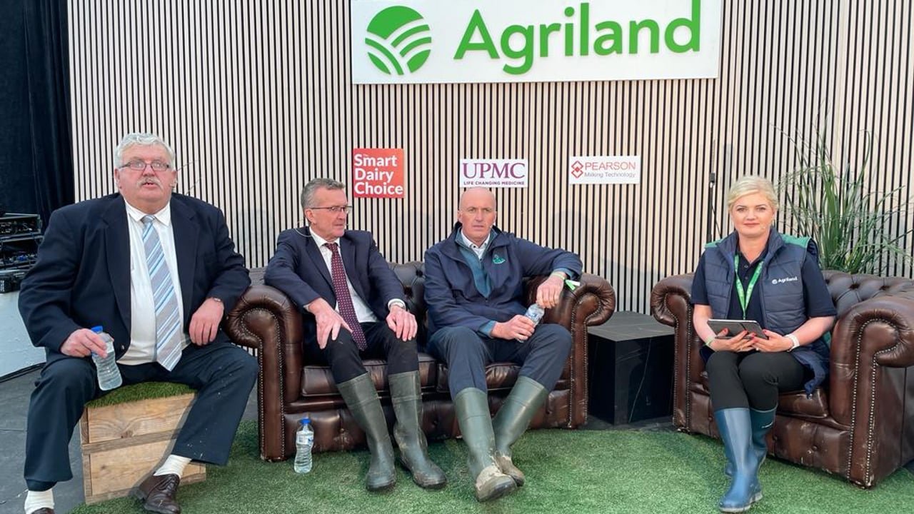 (L-R) ICSA president Dermot Kelleher, IFA president Tim Cullinan and ICMSA president Pat McCormack with Agriland editor Stella Meehan