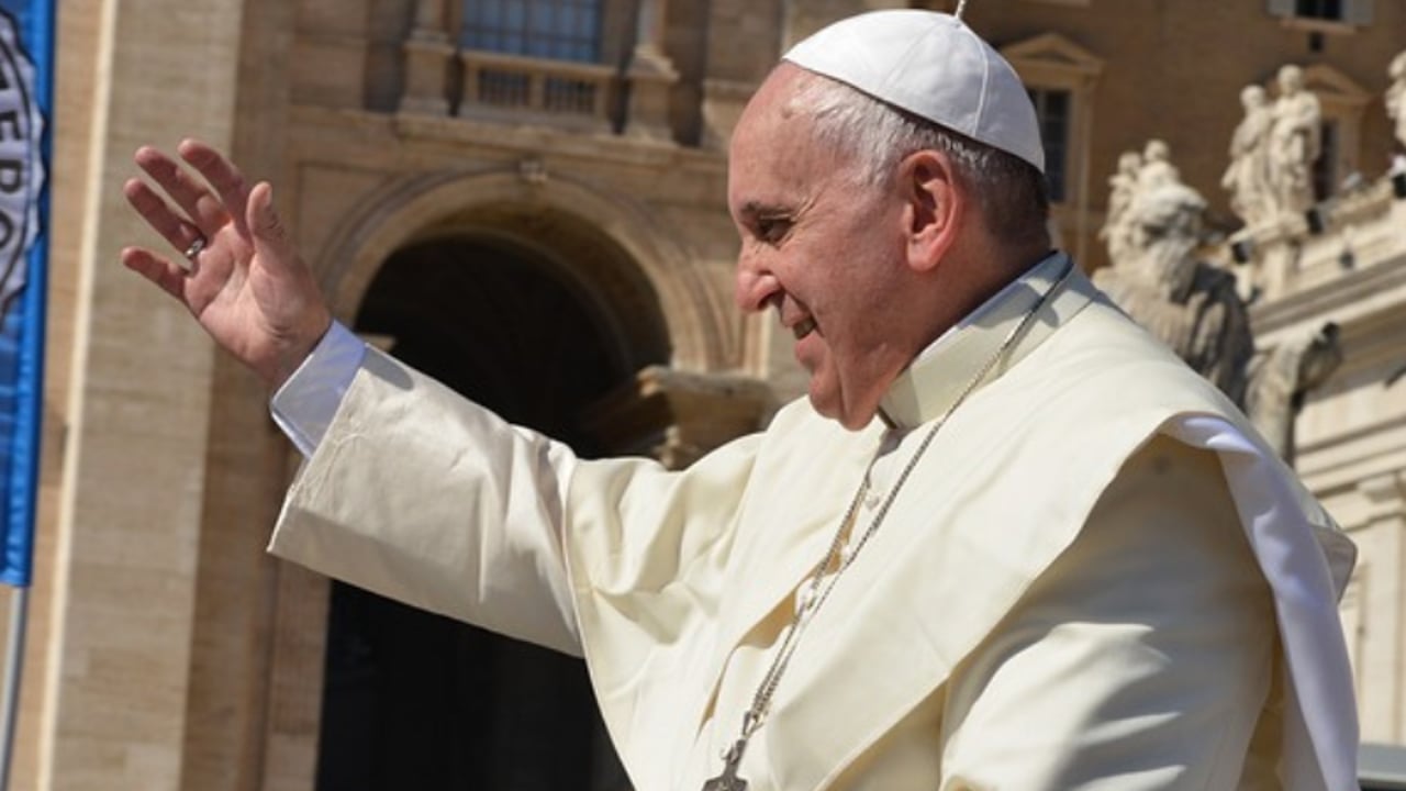 Pope Francis calls for support on abandonment of fossil fuels