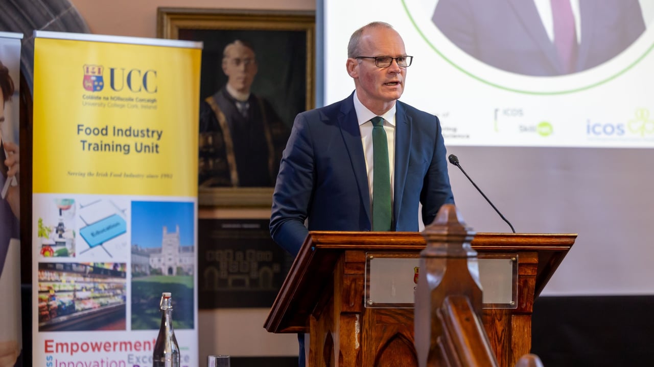 Derogation: Coveney backs slurry exports to avoid 'dramatic' cull