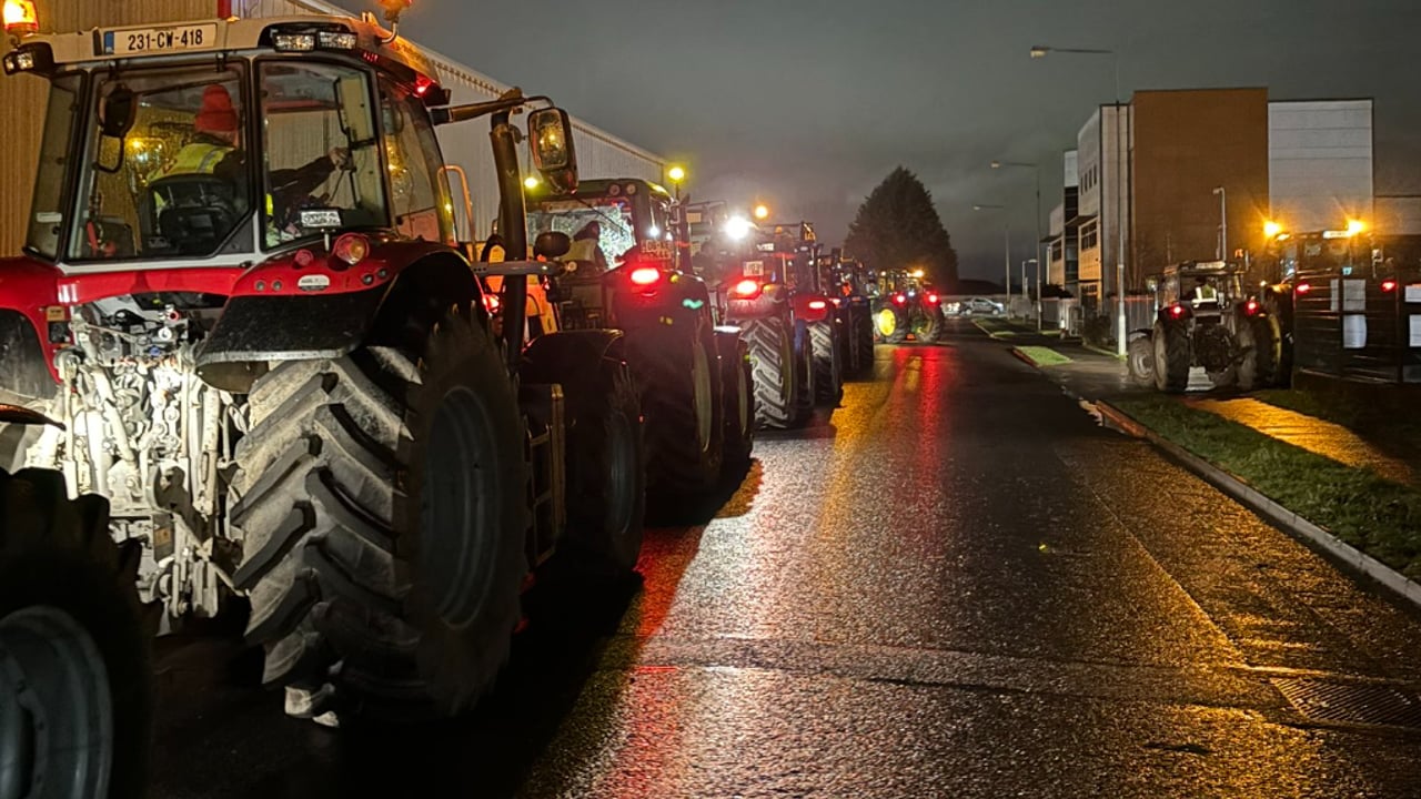Carlow IFA holds demonstration in solidarity with EU farmers