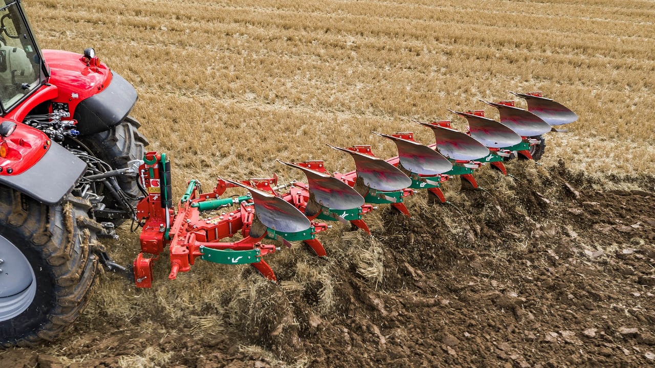 Kverneland launches Ecomat ploughs for smaller tractors
