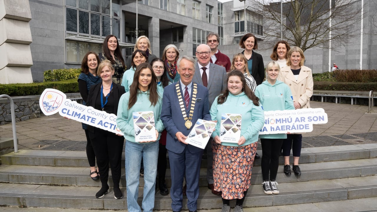 Galway County Council Cathaoirleach Liam Carroll (centre) with elected members; county officials; and representatives of environmental and youth groups. Source: Boyd Challenger