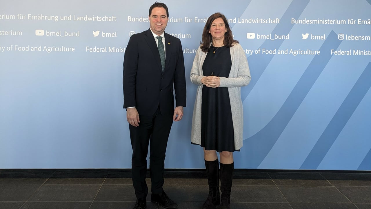 Minister of State at the Department of Agriculture, Food and the Marine, Martin Heydon and Parliamentary State Secretary in the German Federal Ministry of Food and Agriculture, Dr. Ophelia Nick