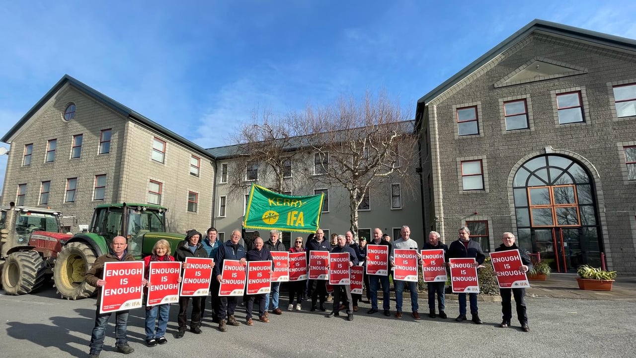 Kerry councillors unanimously back motion supporting farmers