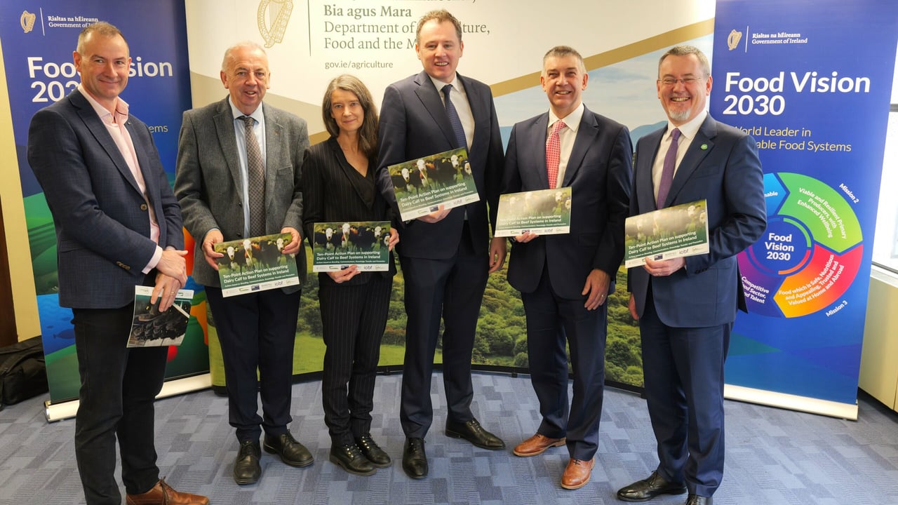 Sean Coughlan, ICBF CEO; Pat Dillon, Teagasc; Maria Dunne, DAFM; Minister Charlie McConalogue; David Graham, AHI CEO; Jim O’Toole, Bord Bia CEO Source: DAFM