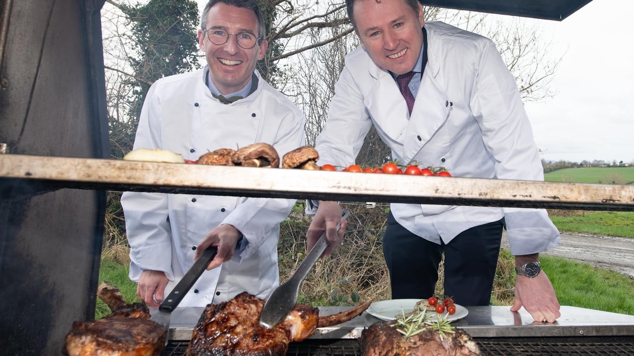 (L-R) NI Minister for Agriculture. Andrew Muir and ROI Minister for Agriculture Charlie McConalogue, on the Weir Farm Raphoe Co. Donegal Source: DAFM