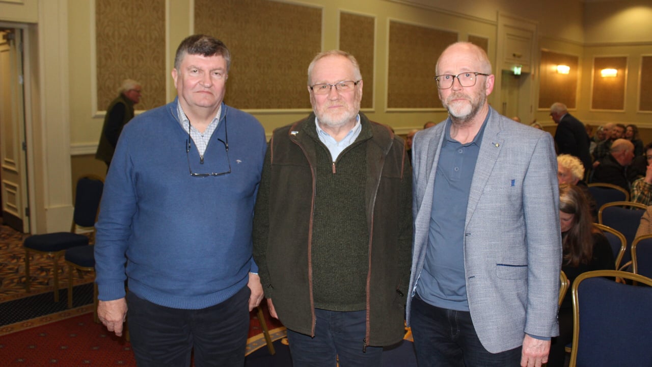 Attending the bTB meeting in Armagh (l-r): Alan Cleland, Downpatrick; Samuel Cleland, Downpatrick and Paul Murray, Lurgan