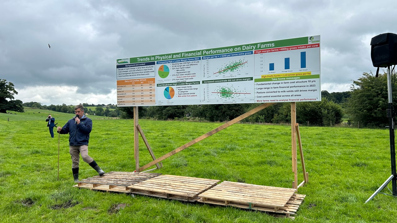 Teagasc's Patrick Gowing talking at the open day 