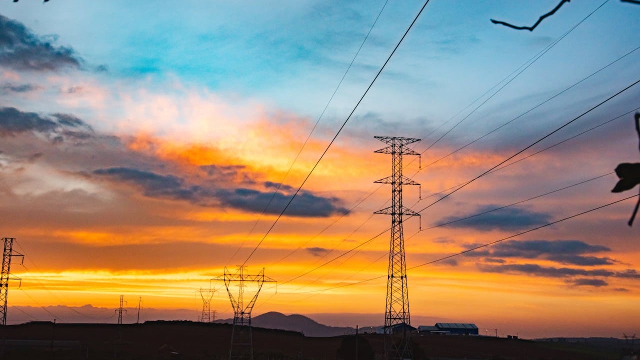 ESB Networks Summer Safety Series: How can electric risks be avoided on farm?