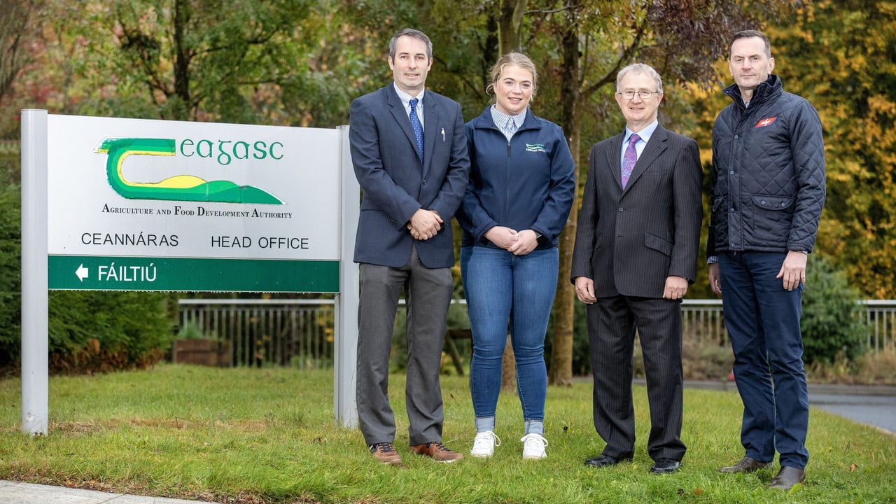L-R: Dr David Kenny, President of the BSAS; Dr Ellen Fitzpatrick, Teagasc Research Technologist in Livestock Systems; Professor Frank O’Mara, Teagasc director and Kevin Cahill, managing director of ABP Ireland and Poland. Source: Finbarr O’Rourke Photographer
