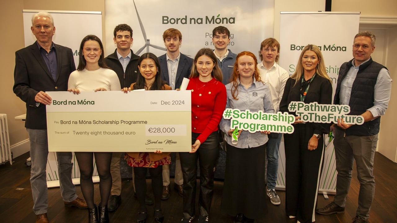 Bord na Móna awards 11 students with scholarships