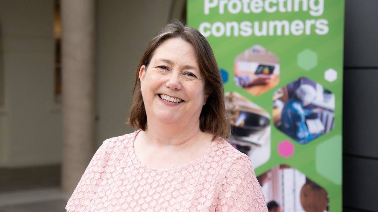 Struggling small businesses in NI urged to seek help on energy bills