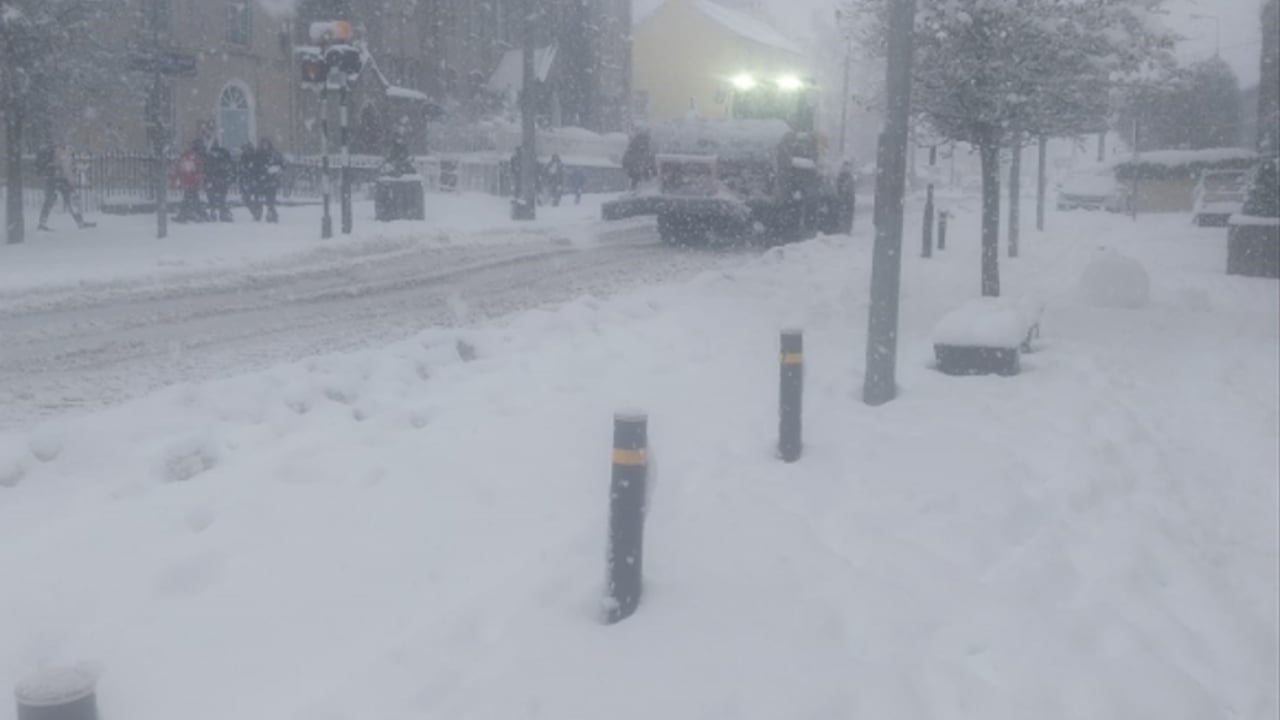 Weather update: Marts forced to close tomorrow and 59,000 premises without power