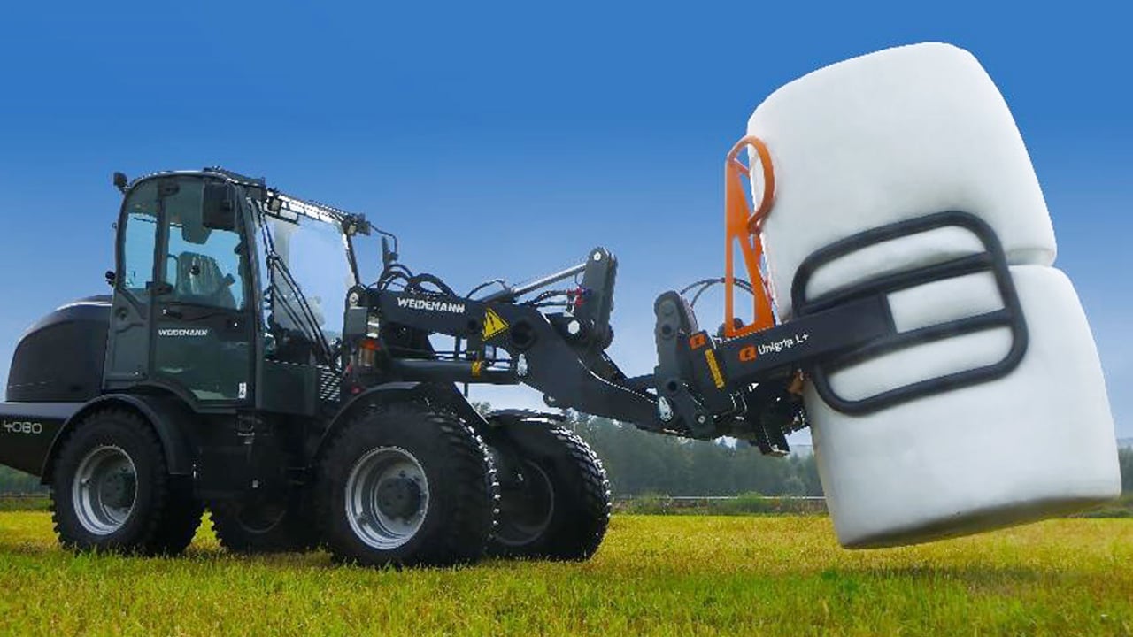 Gentle bale handling with new Quicke grab range