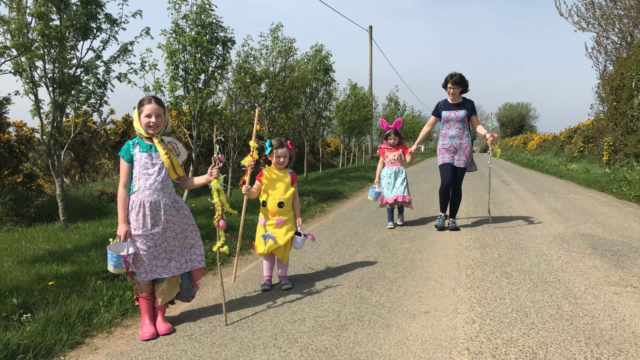 Children gugging for eggs. Source: Michael Fortune of Folklore.ie