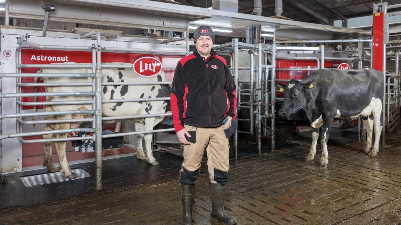 David Cargill from Co. Antrim with his Lely Astronaut. Source: Lely