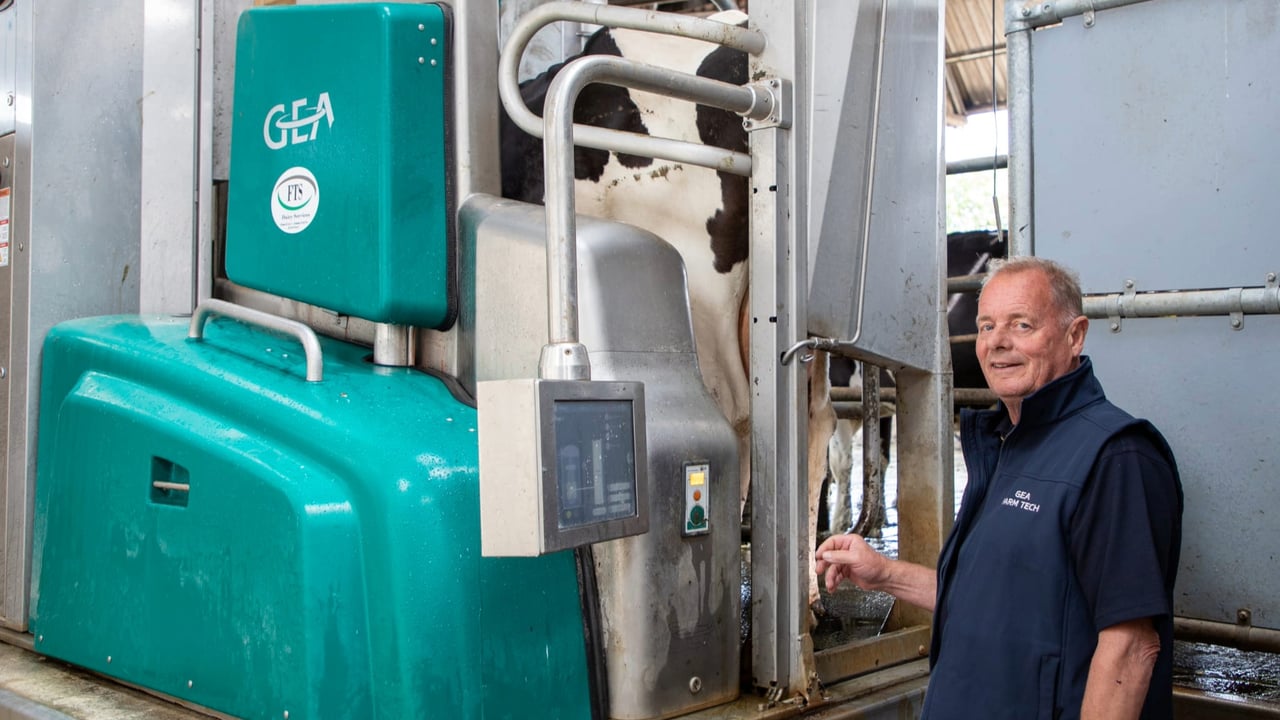 Sean Meehan with one of his GEA DairyRobot R9500s. Source: GEA