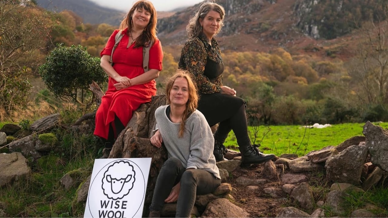 Family day in Gap of Dunloe with Wise Wool Project