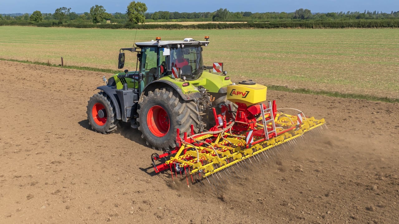 Visit Farmhand and Fastparts at the Tullamore Show at Stand V387-39