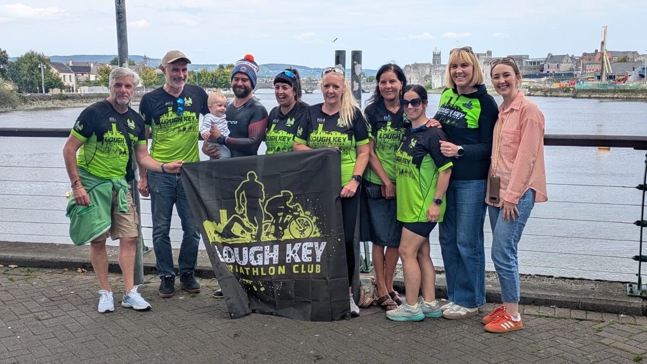 Paul Little with his wife Hazel, son Conan, and members of the Roscommon-based Lough Key Triathlon Club. Source: Lough Key Triathlon Club via Facebook